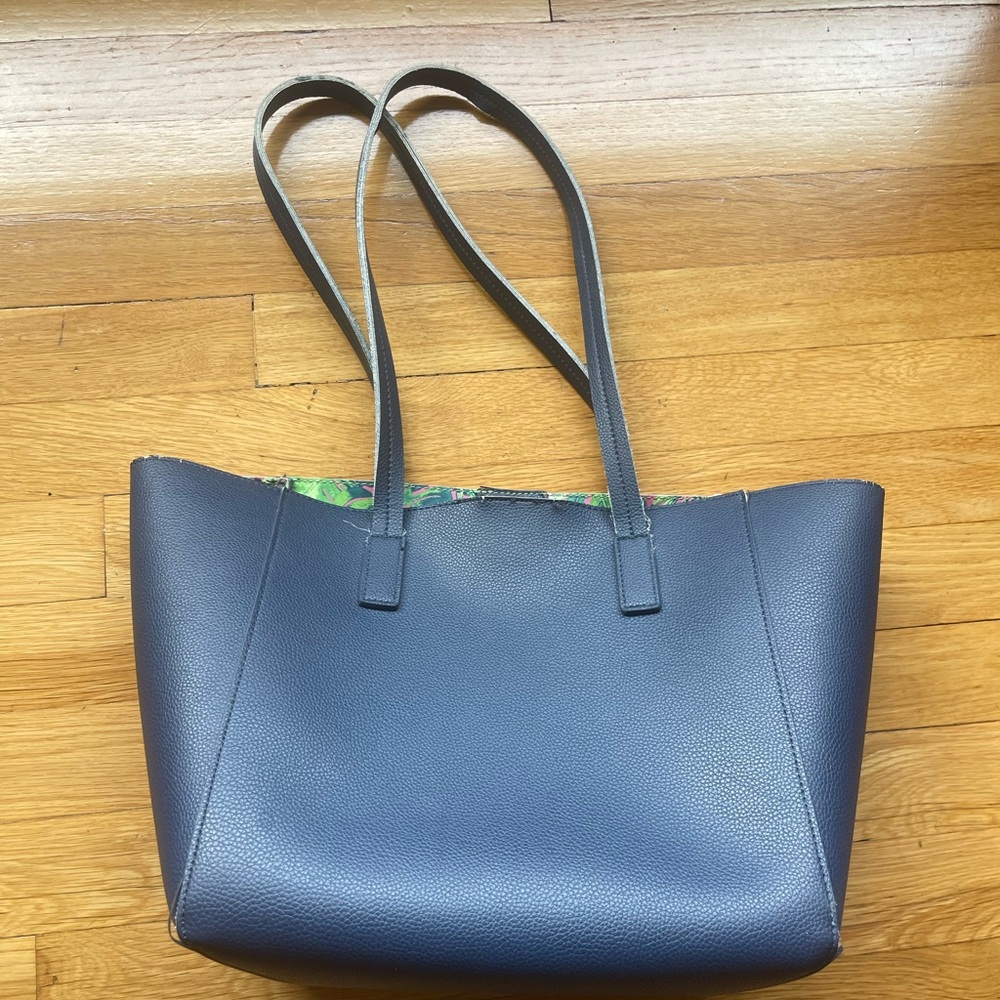 Womens Tommy Bahama Reversible bag with Clutch & Organizer - Picture 5 of 5